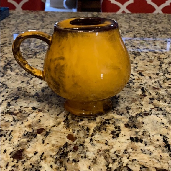 Monopoly man coffee mug. Small chip - Picture 3 of 5